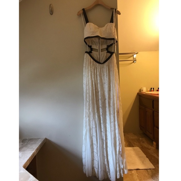 Alice + Olivia lace & leather Sveva Maxi Dress - Picture 6 of 8